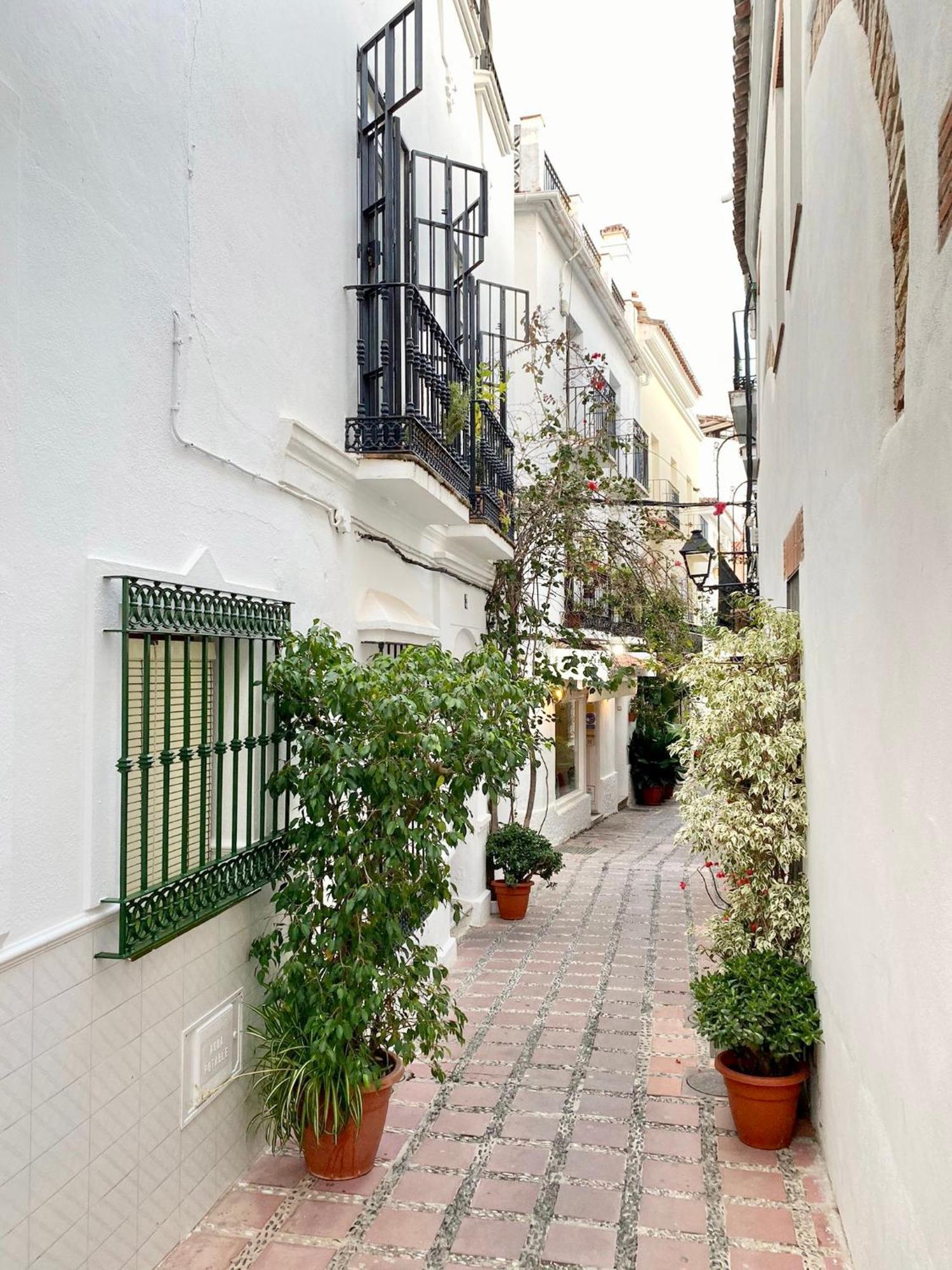 Apartment Beachfront - Eaw Homes Marbella