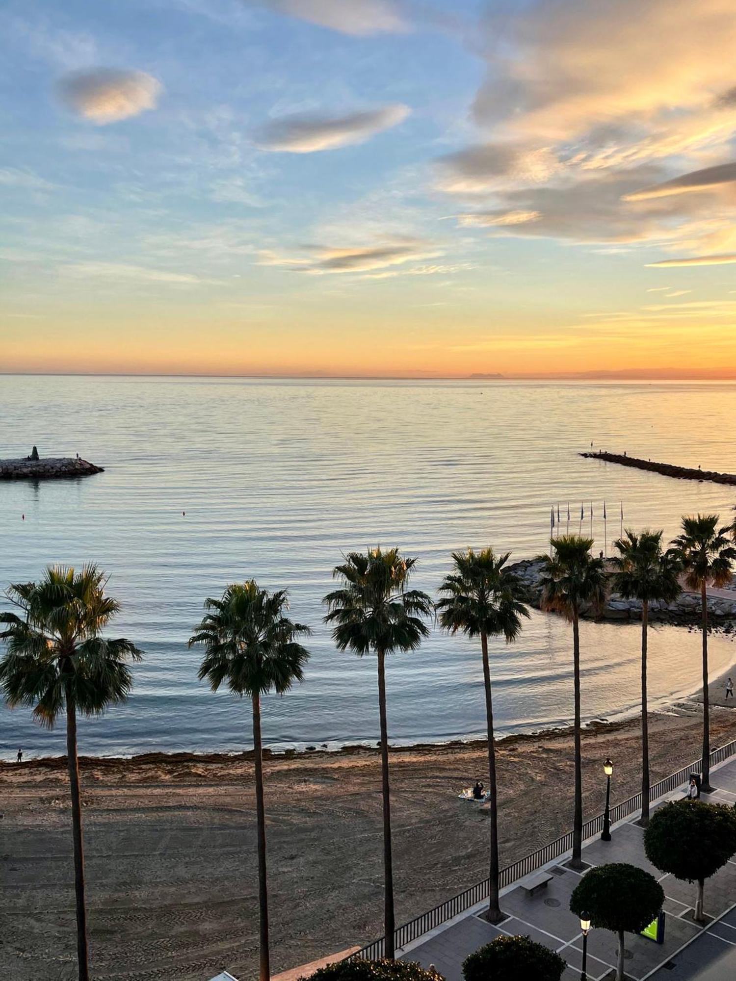 Beachfront - Eaw Homes * Marbella